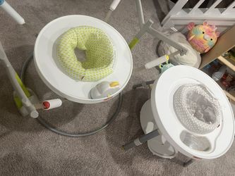 Skip Hop Jumper And Center