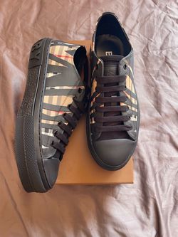 BB SNEAKERS SIZE 9 men’s!!!!