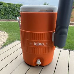 Igloo 5 Gallon Beverage Dispenser 