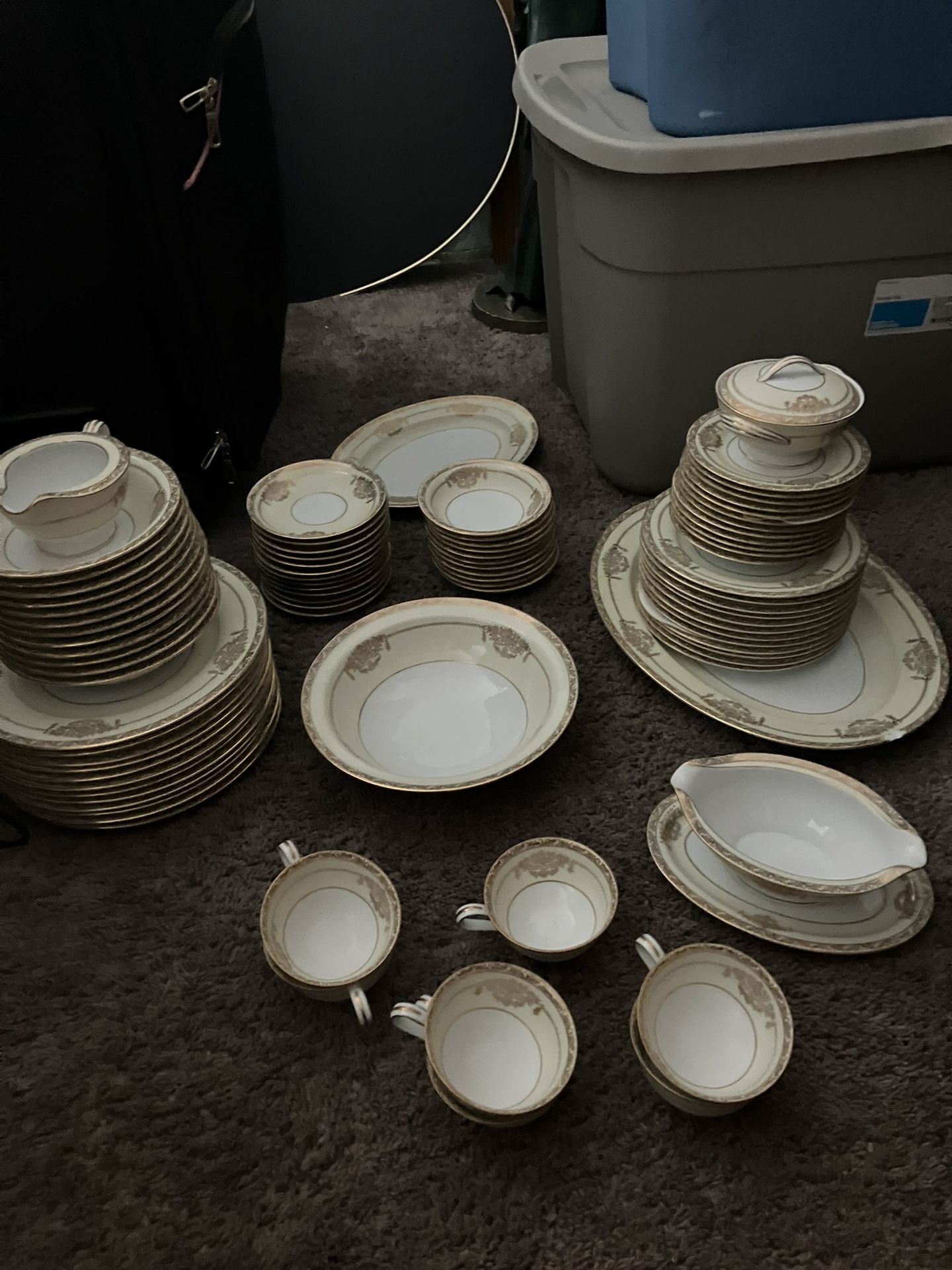 China Plateware