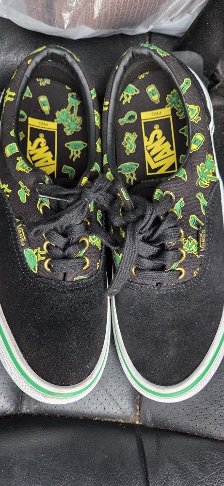 Vans x Shake Junt
