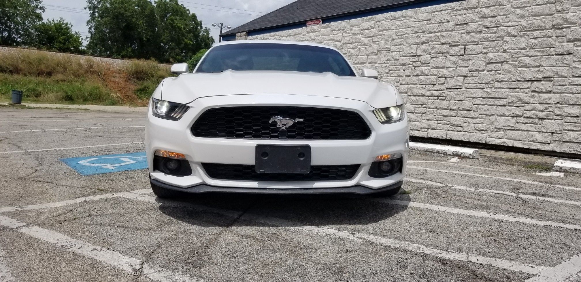 2017 Mustang,58mil millas,$2000 DOWN