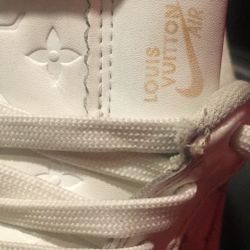 Nike LV White Basketball Shoes 