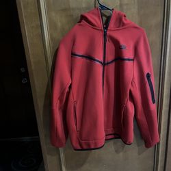 nike tech fleece red