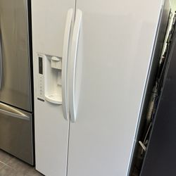 White Side By Side Refrigerator 