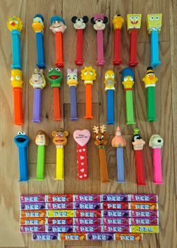 PEZ Collection – 24 Dispensers + 29 Candy Refills – Classic Characters