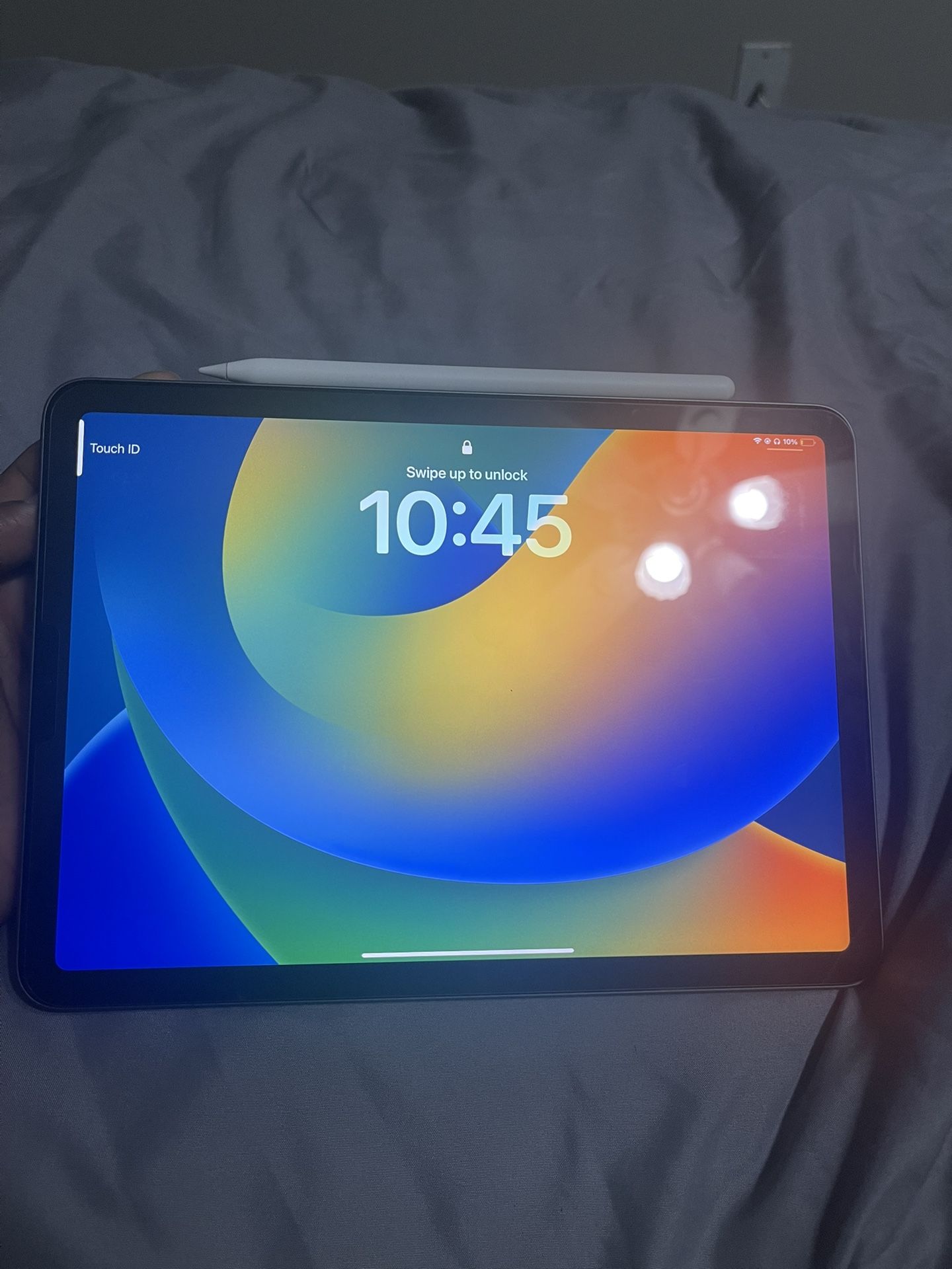 iPad Air 5th Gen 64gb with Magic Keyboard