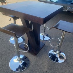 Beautiful High Table And 4 Bar Stools 