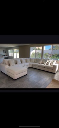 (CUSTOMIZABLE) Brand New Elegant Sectional