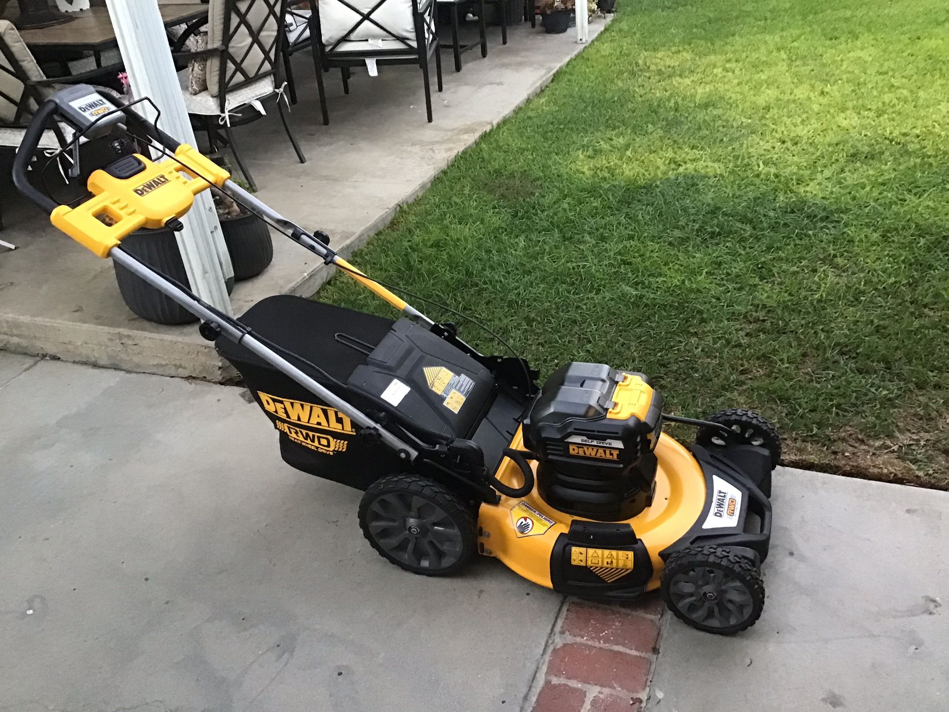  Dewalt RWD  Lawn Mower 2 - 20V Battery Cordless