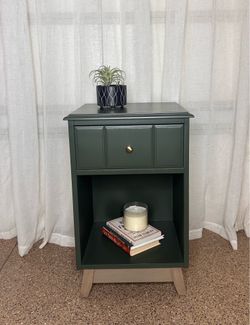 Mid Century Modern Nightstand /Bedside Table