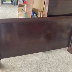 Ashley Furniture Queen Bed Frame Cherry