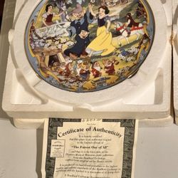 Disney Bradford Exchange Musical Plates