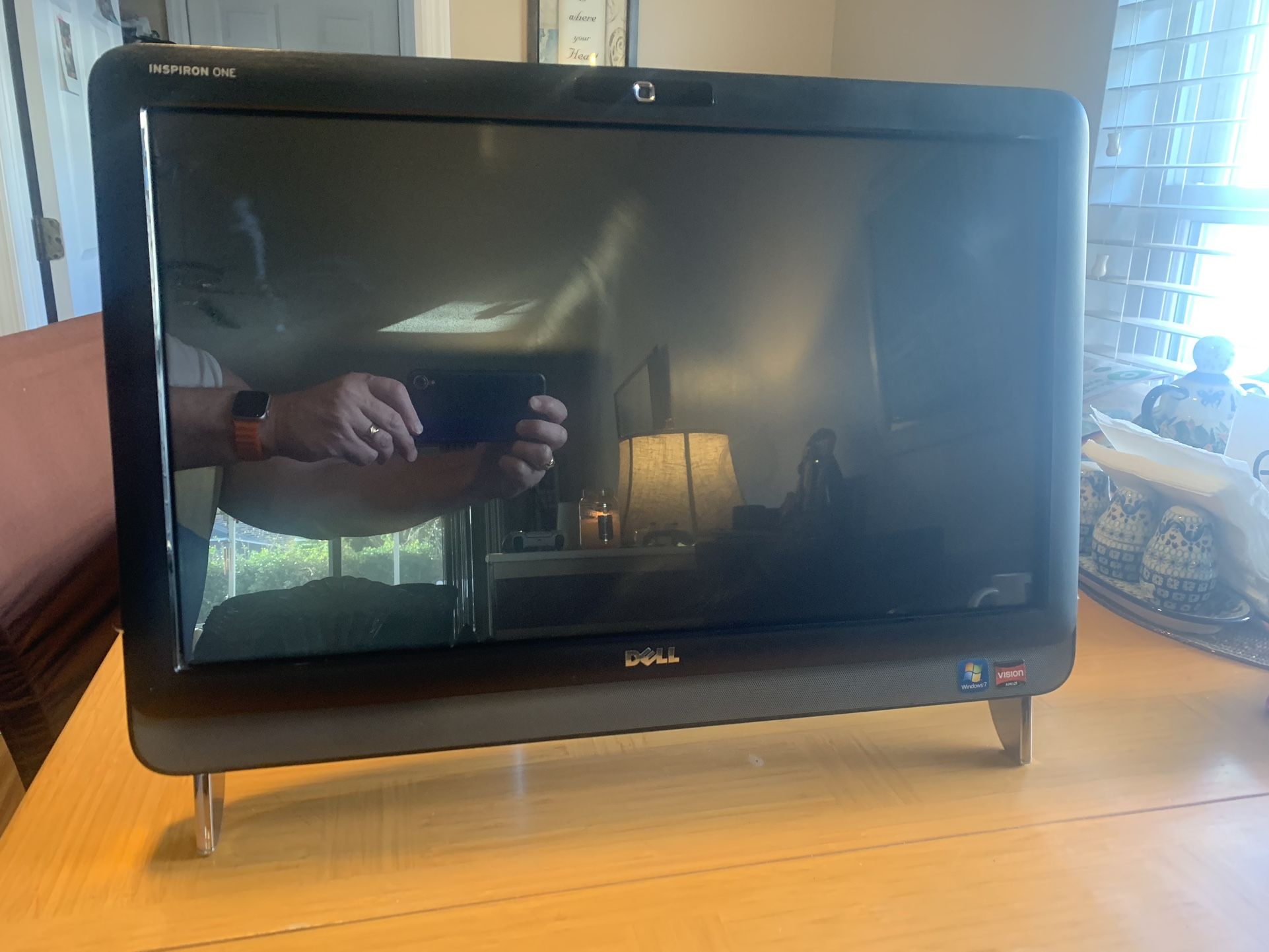 Dell Inspiron One 2205. ( All In One Computer!)