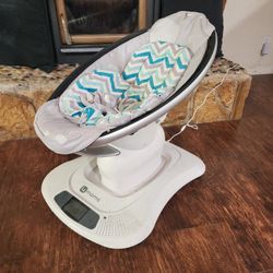 4 mom's baby rocker