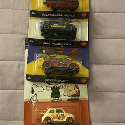 Hot Wheels Peanuts 5 Piece Set