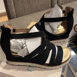 Maurices Finley Sporty Wedge 