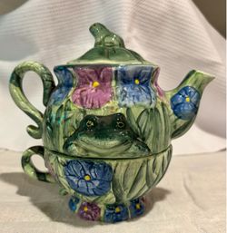 Silvestri Stackable Whimsical Frog & Flowers Ceramic Tea For One