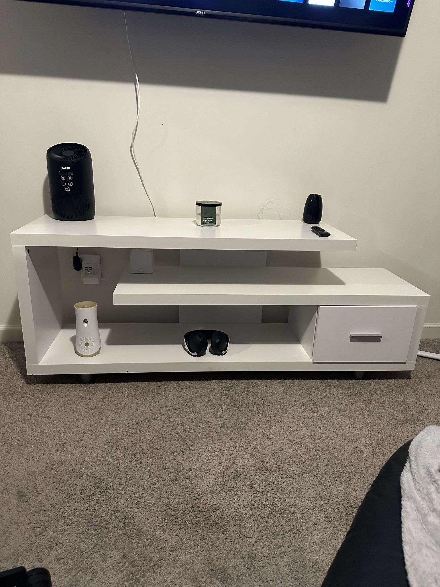 Tv stand for Sale in Lithonia, GA OfferUp