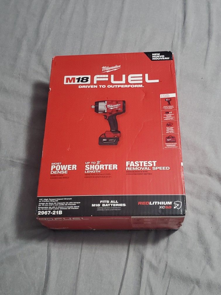 BRAND NEW/UNOPENED M18 Milwaukee 1/2" Impact Wrench Kit