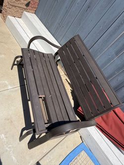 Rocking outdoor bench