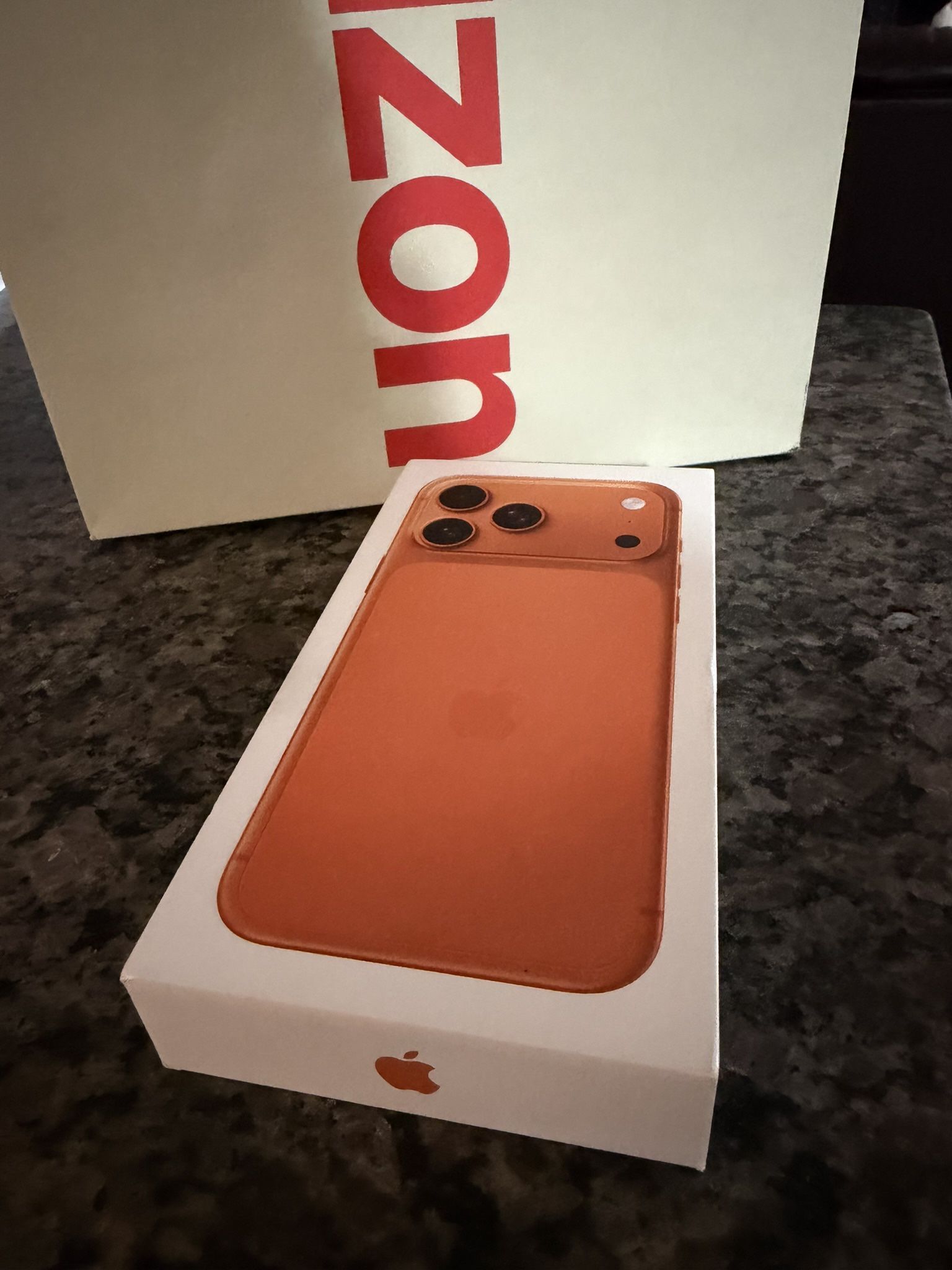 iPhone 17Pro Max 256gb Verizon $1000