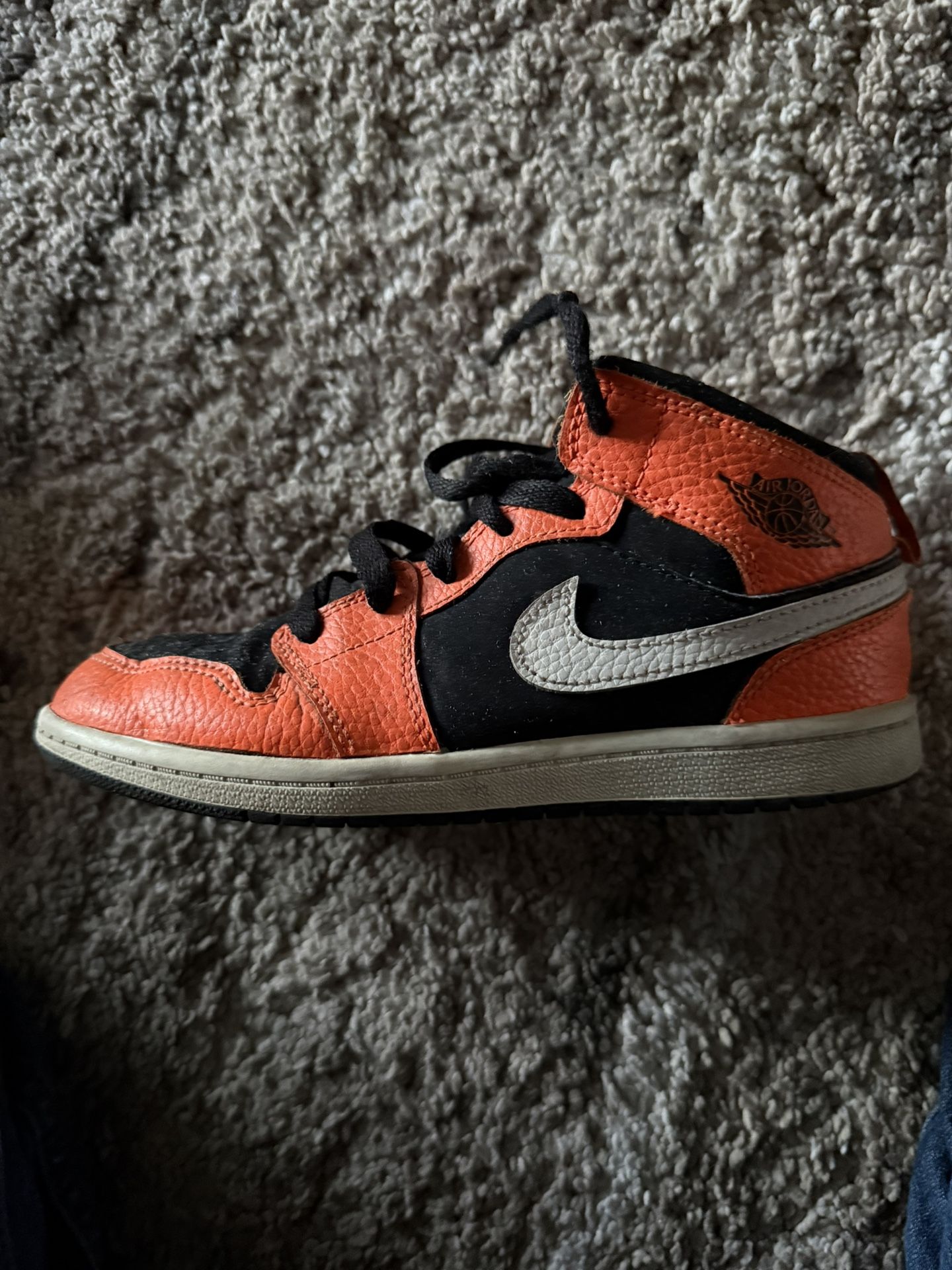 Jordan 1s High Orange And Black