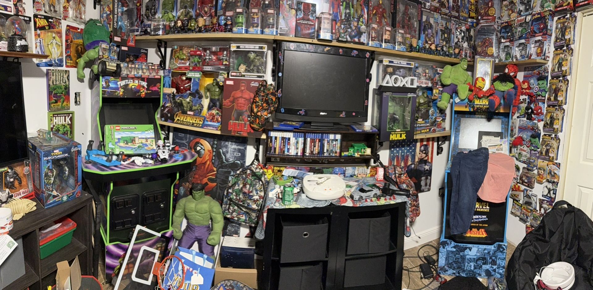 Entire marvel collection Pop its, Arcade games, Action figures, Backpack, Juice, Toys