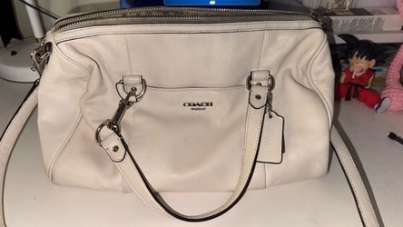 White Coach New York hand bag