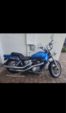 Honda shadow 1100