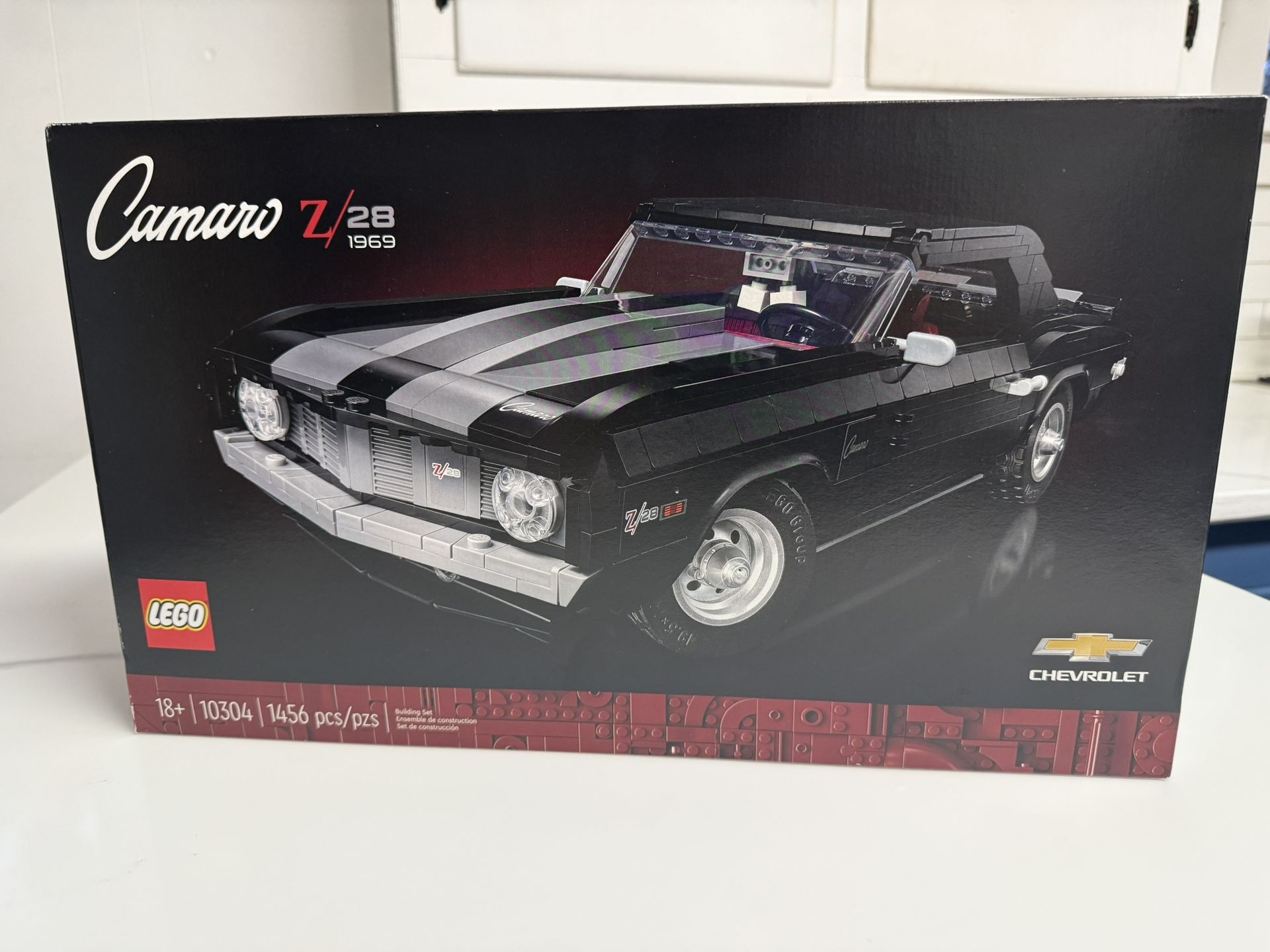 LEGO 1969 Z/28 Camaro # 10304 — 1,456 pieces Great Christmas Gift