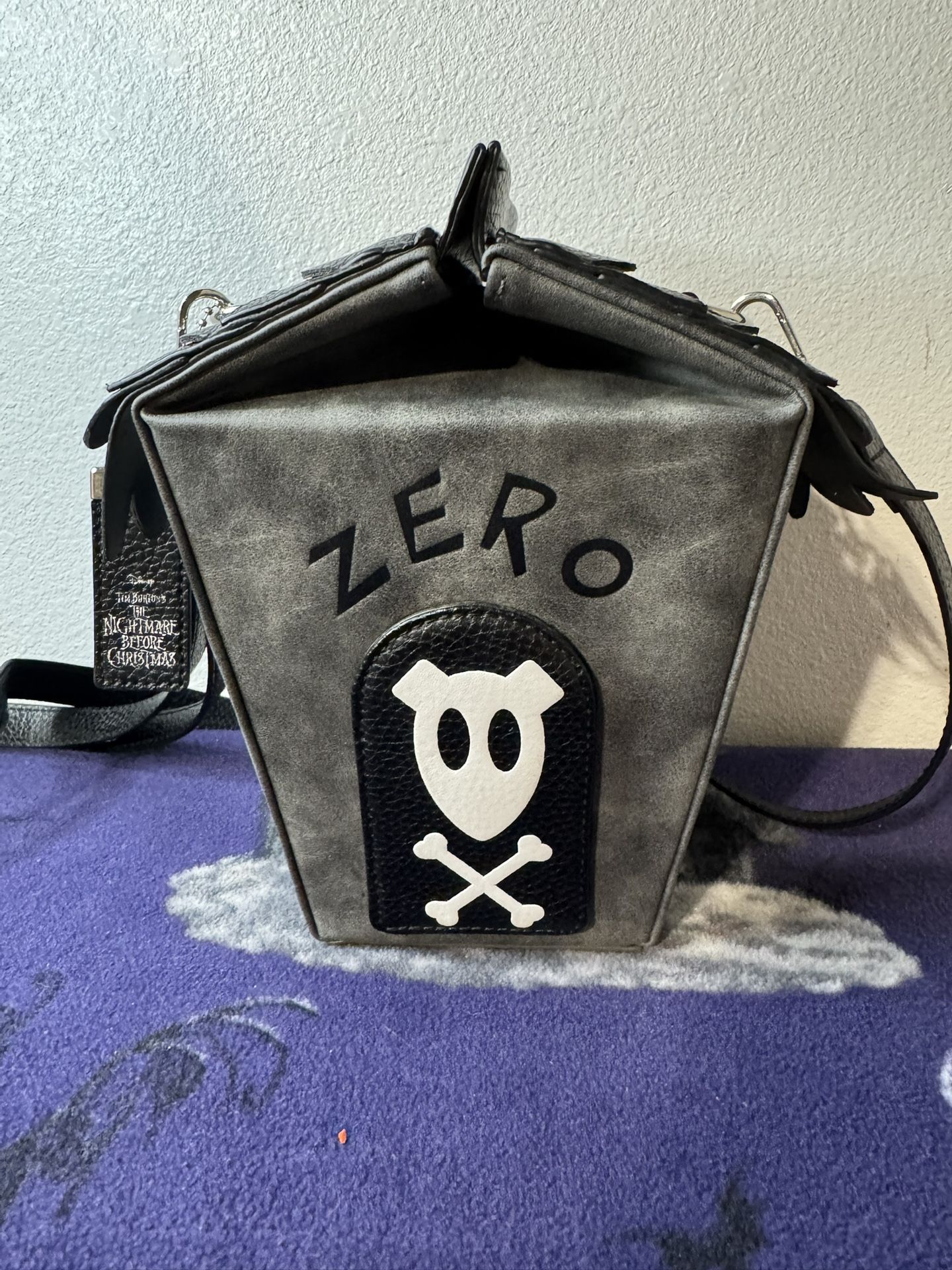 Bioworld The Nightmare Before Christmas Zero Dog House Purse