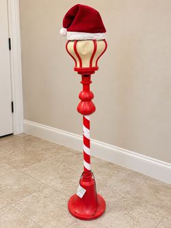 Christmas Candy Cane Lamp Post with Santa Hat – Holiday Decoration