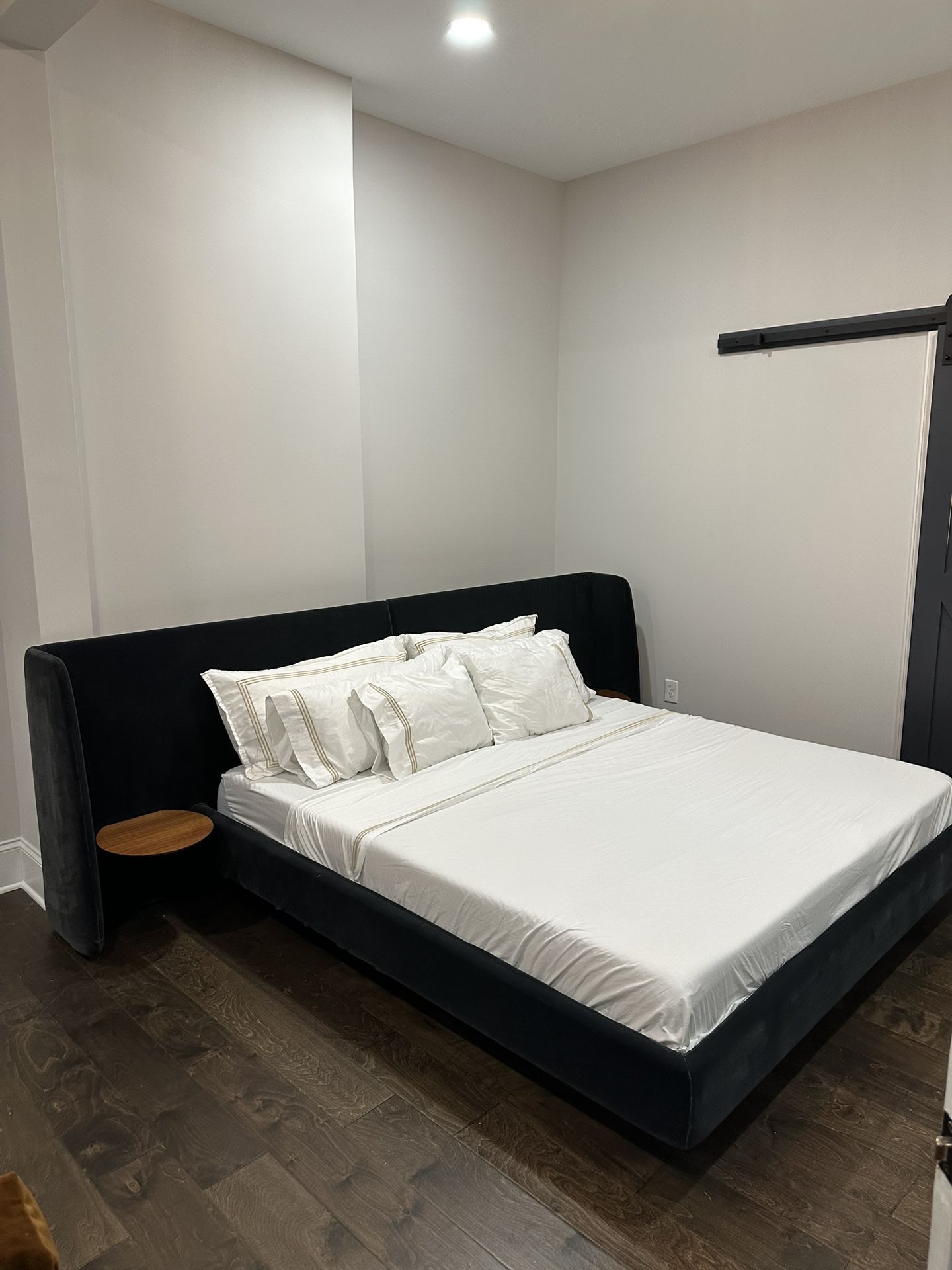 Bludot Hunker Bed - King