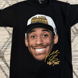 Los Angeles Lakers Kobe Bryant Black Mamba Graphic Tshirt