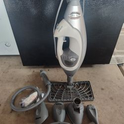 Shark Steamer 