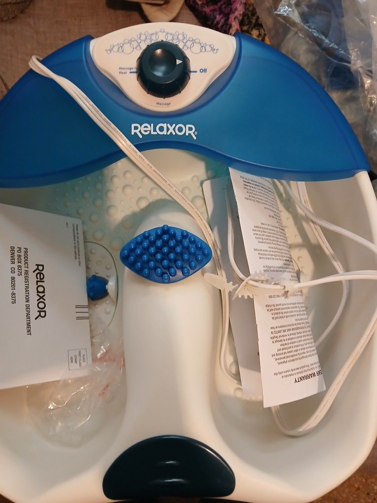 BRAND NEW FOOT MASSAGER $25
