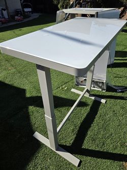 "Not Working"Tresani Adjustable Desk Table for Parts