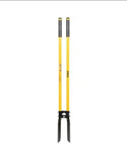 DEWALT Fiberglass Handle Post Hole Digger