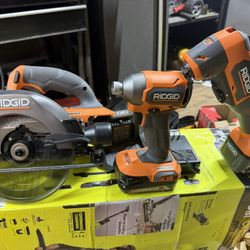 Ridgid 3 tool kit with 2 batteries and charger