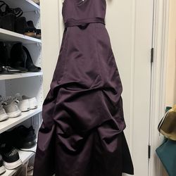 David’s Bridal Junior bridesmaid size 6