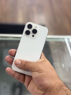 iPhone 16 pro 256gb unlocked