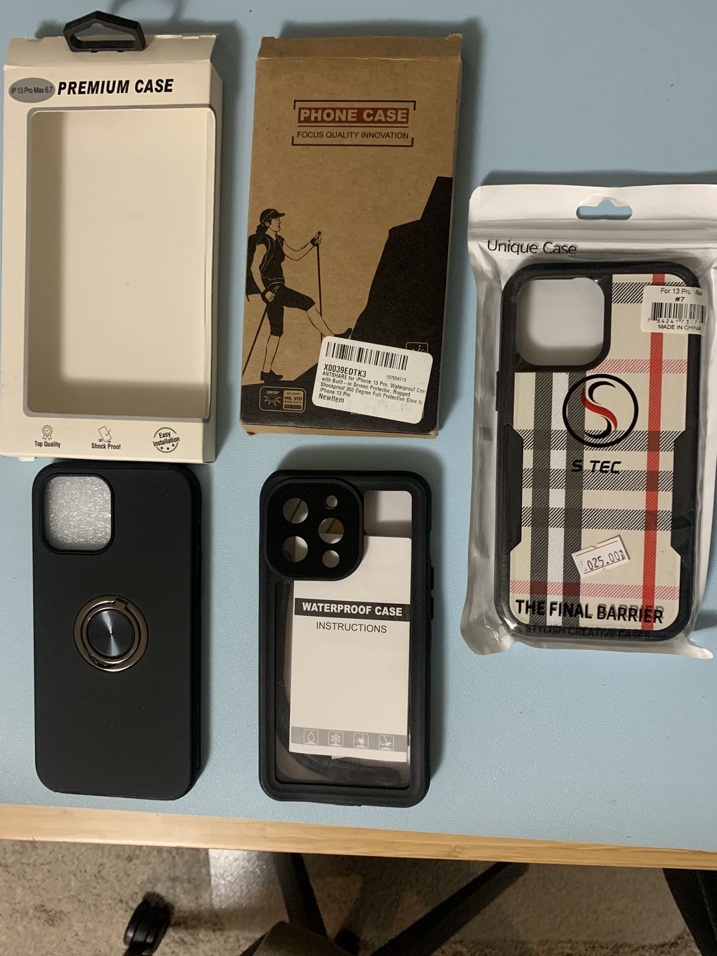 1 IPhone 13 & 2 iPhone 13 Pro Max Cases