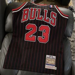 Michael Jordan Jersey Size 36 Small