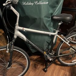 DIAMONDBACK WILDWOOD BIKE 