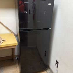 Whirlpool Mini Fridge 