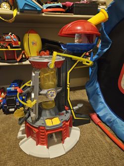 PAW Patrol Mighty Pups Super PAWs Lookout Tower Playset with Lights and Sound