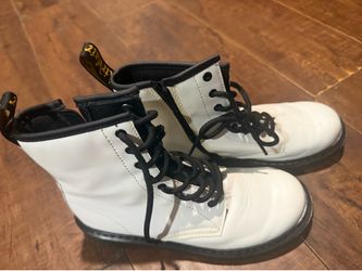 Dr martens 1460 white