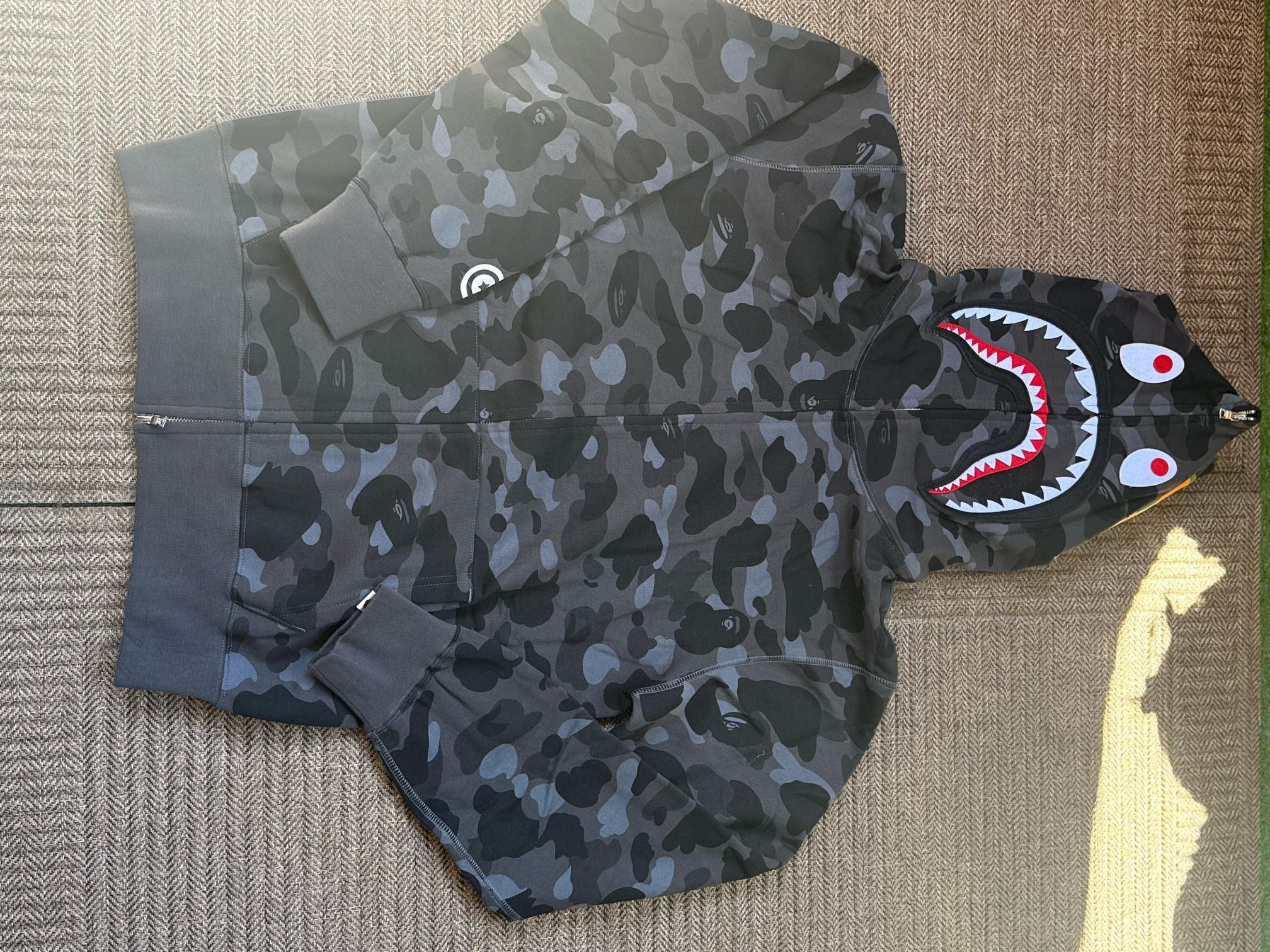 BAPE