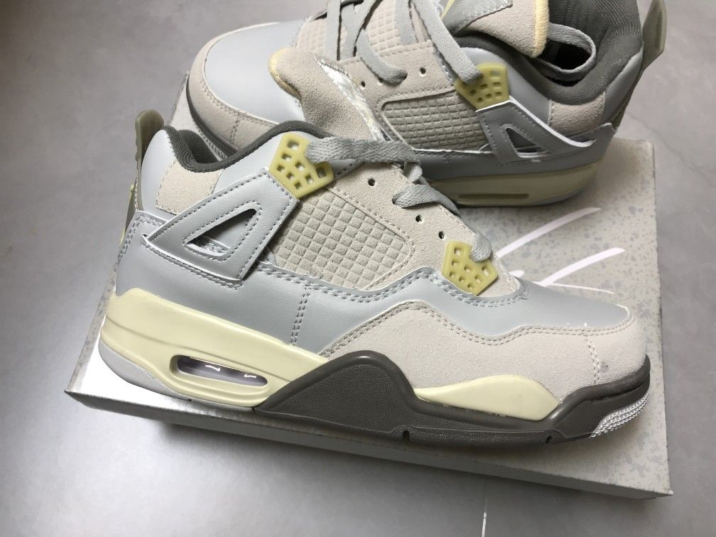 Air Jordan 4  Man's size9  aj4